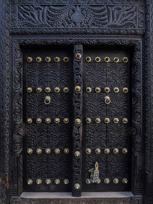 Zanzibar: Stone Town and Spice Plantation Walking Tour - What to Expect: A Day of Sightseeing, Shopping, and Savoring