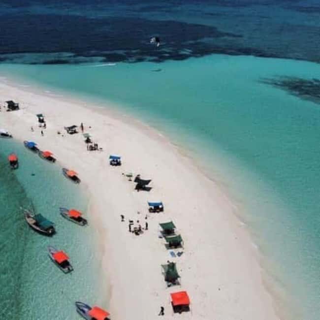 ZANZIBAR: Stone Town, Prison Island & Nakupenda Sandbank - Prison Island: Meeting the Gentle Giants