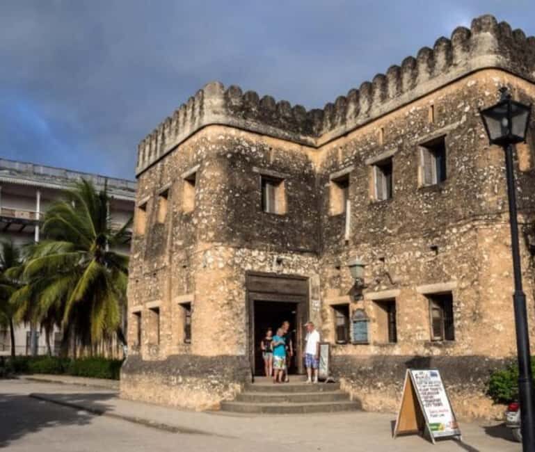 Zanzibar: Stone Town & Spices Tour - Zanzibar’s Spice Farms: A Sensory Journey