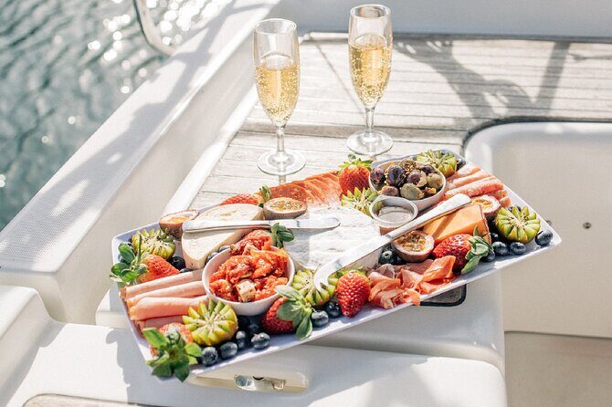 2 1/2 Hr Private Skippered Yacht Charter and Platter on Pittwater - Who Would Love This Tour?