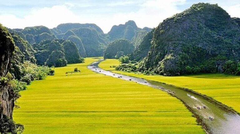 2-Day Trang An, Bai Dinh, Mua Cave, Ha Long Bay Cruise - Authenticity and Experience