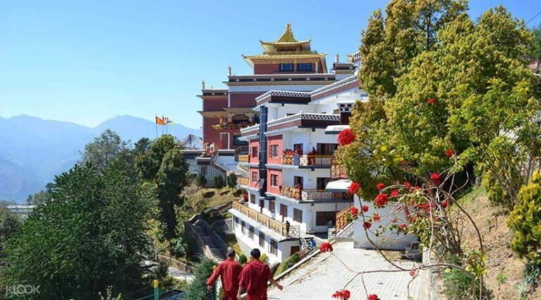 2-Days Nagarkot Homestay Tour Including Day Hiking - The Signature Sunrise: A Morning to Remember