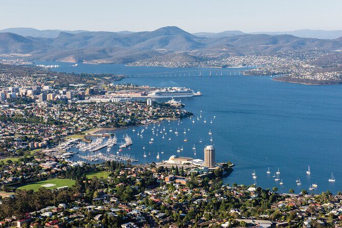 3 Day Tassie Tour Bundle Hobart, Wineglass Bay and Bruny Island - Who Will Love This Tour?