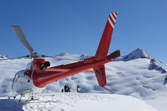 50-Minute Glacier Explorer & Earnslaw Burn Flight, Queenstown - An In-Depth Look at the Experience