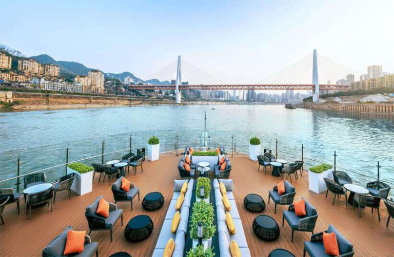 5D4N Yangtze River: Yichang to Chongqing by Victoria Sabrina - What’s Included and What’s Not
