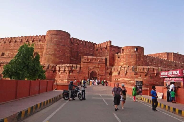 7-Day Golden Triangle Jodhpur Udaipur Tour from Delhi - Transportation and Group Dynamics