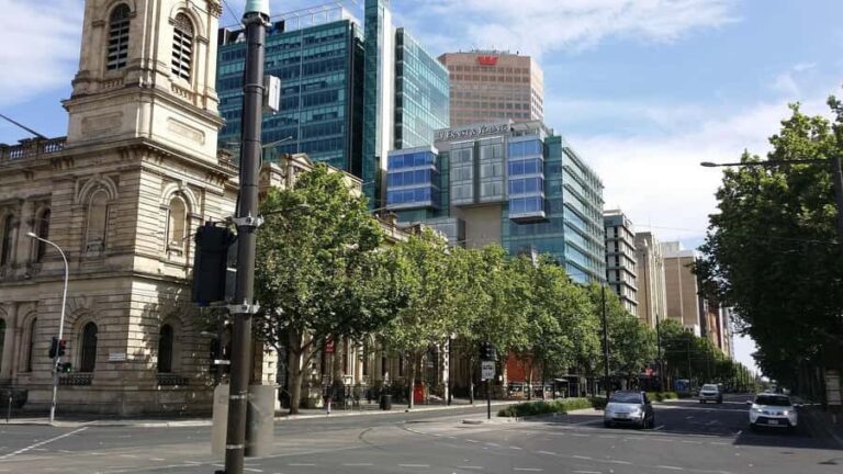 Adelaide: Dark Secrets and True Crime Walking Tour - Authenticity and Reactions from Participants