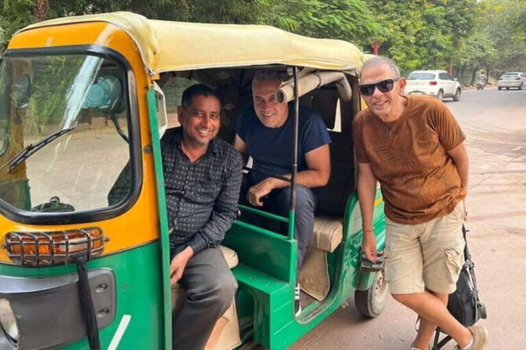 Agra: 6-Hour Tuk Tuk Food Tastings and Local Market Visit - Why This Tour Works