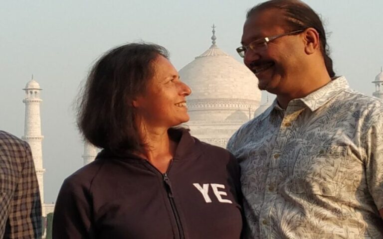 Agra: Sunrise Taj Mahal Tour with taj mahal full moon light - Guided Tour and Historical Insights