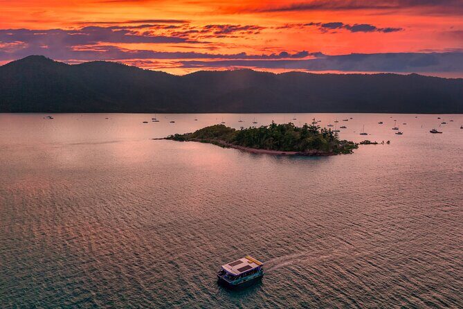 Airlie Beach Glass bottom boat Scenic Sunset Tour - What the Reviews Say