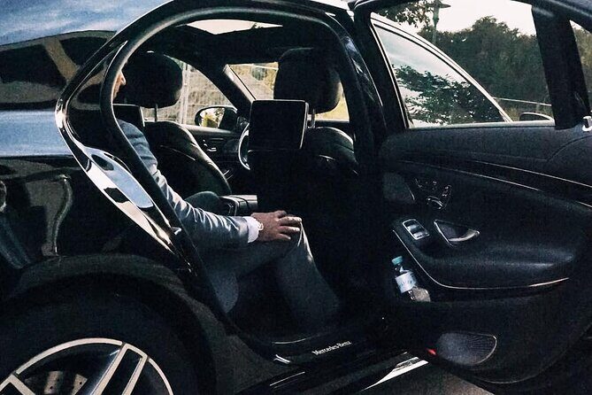 Airport Transfer: Adelaide to Airport ADL by Business Car - An In-Depth Look at the Adelaide Airport Transfer Service
