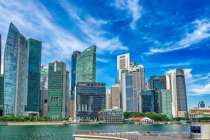 Airport Transfer: Singapore to SIN Airport by Business Car - Who Will Benefit Most from This Service?