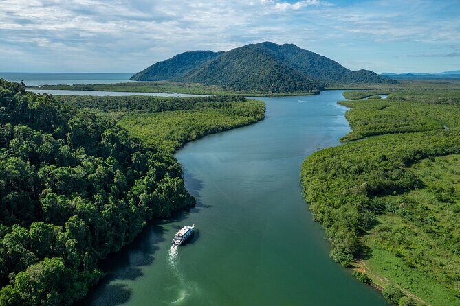 All Inclusive Day Tour to Frankland Islands Great Barrier Reef - Authentic Experiences and Review Highlights