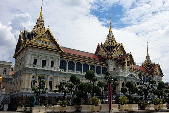 Amazing Bangkok City and Temple Tour with Local Guide - Authentic Experiences and Insightful Guidance