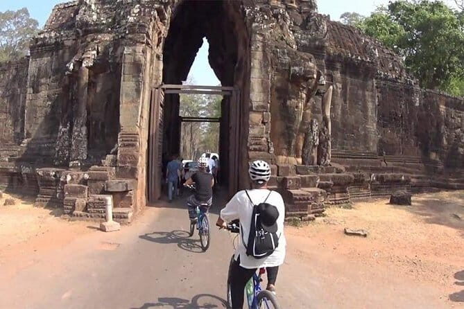 Angkor Temple Bike Tour from Siem Reap Inclusive of Lunch - Who Will Love This Tour?