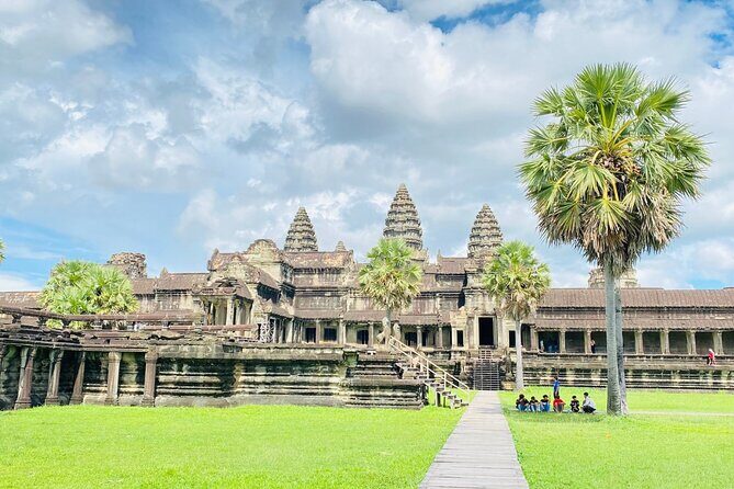 Angkor Wat Sunrise Shared Tour with Guide and Bus - Practical Details and What to Expect