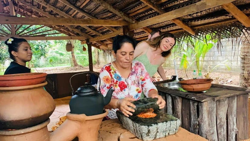 Anuradhapura: Traditional Fresh Coconut Roti Cooking Class - Enjoying Your Meal