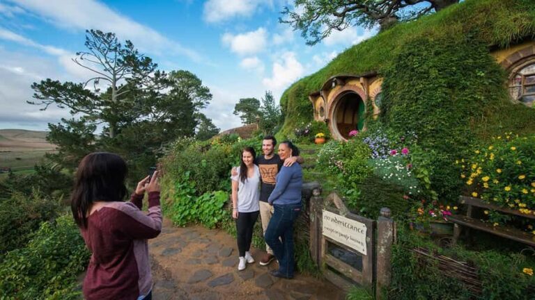 Auckland: Hobbiton, Waitomo Caves, and Rotorua 1-Way Tour - Why This Tour Offers Great Value