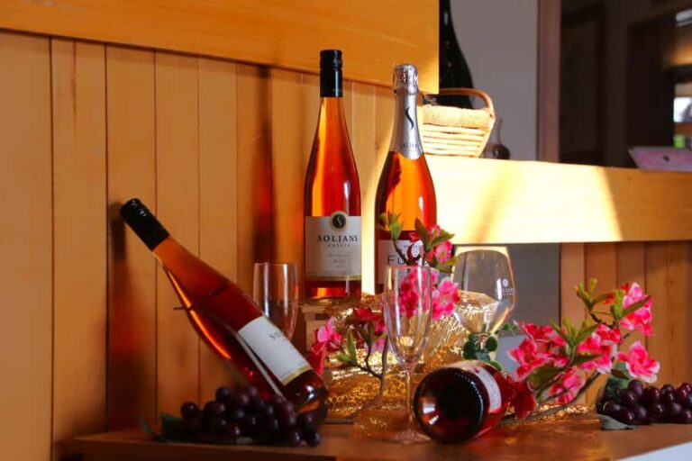 Auckland: Kumeu Wine Tasting Tour and Black Sand Beach - What Makes This Tour Stand Out?