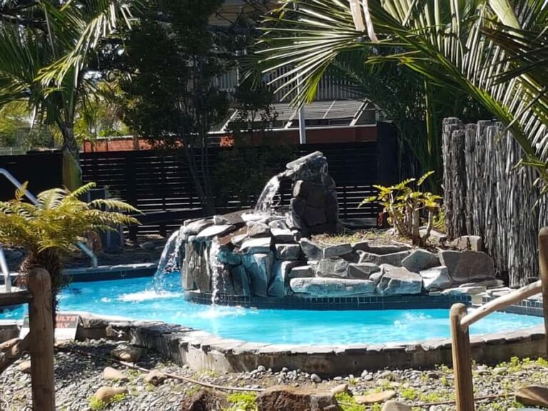 Auckland: Sunset Tour with Thermal pool & Wine Tasting - What Travelers Say