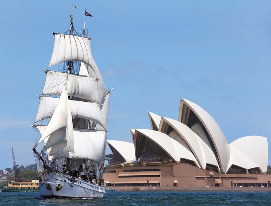 Australia Day: Tall Ships Soren Larsen Dinner & Fireworks - Who Will Love This Tour?
