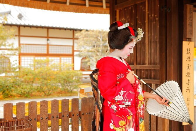 Authentic Kyoto Gion Tour with Traditional Cuisine and Maiko Show - Analyzing the Value of the Experience