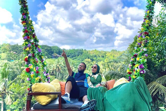 Bali Taman Grya Beji Waterfall and Jungle Swing Private Tour - Thrills and photos at Jungle Swing Heaven