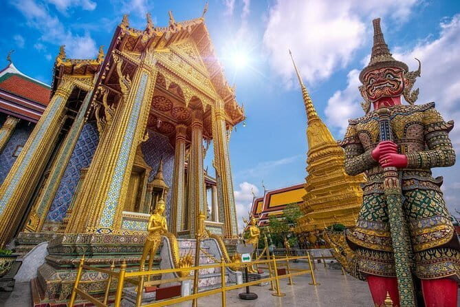 Bangkok Private Grand Palace Emerald Buddha and Reclining Buddha - What to Expect and Tips for Visitors