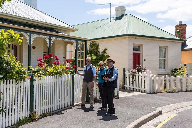 Battery Point Tour - A Closer Look at the Itinerary