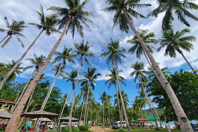Beach hopping in Puerto Princesa City - Why This Tour Works Well