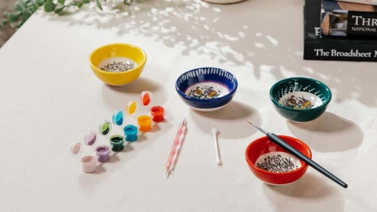 Brisbane: Ceramic Plates & Bowls Paint and Sip Classes - Who Is This Tour Perfect For?