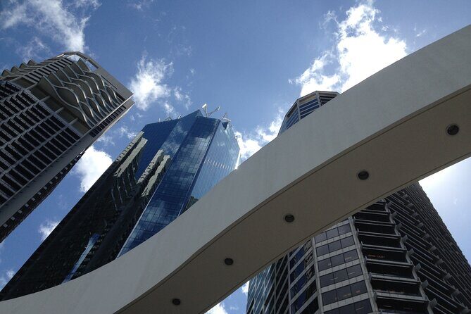 Brisbane Experience City Walk with Drink Included - Authenticity and Value