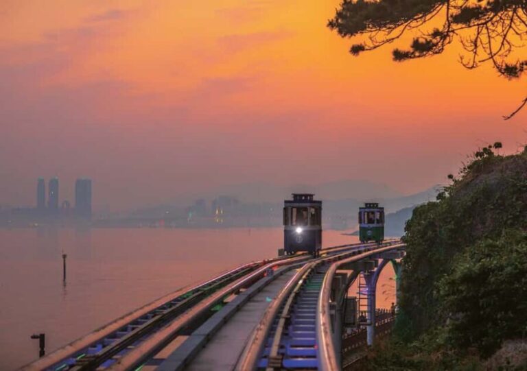 Busan: Sunset & Night Tour with Sky Capsule and The Bay 101 - Exploring the Itinerary in Detail