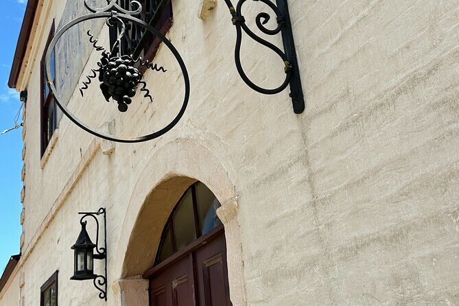 Cammino di Hepburn (Hepburn Walking Tour) at 5pm each Friday - The Perfect Audience for This Tour