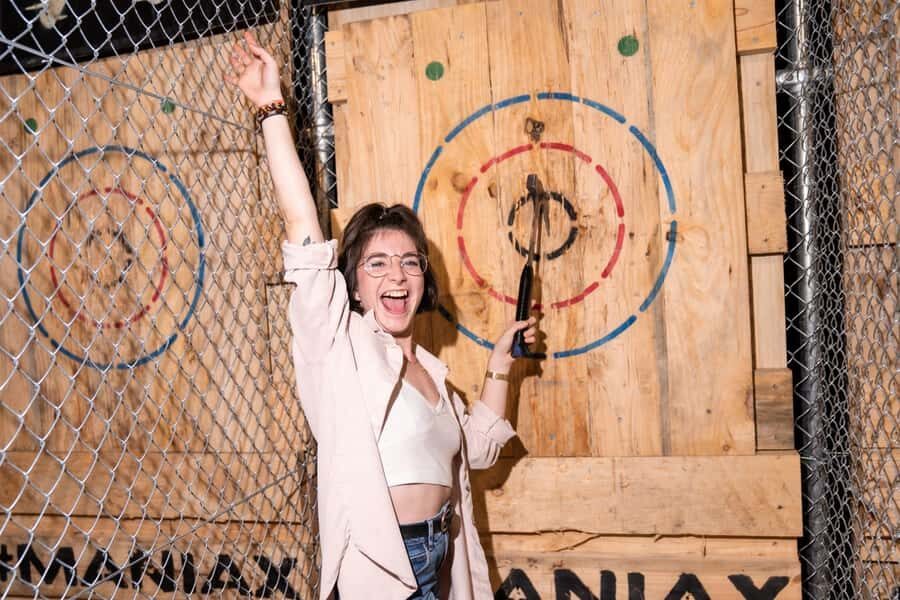 Canberra: Axe Throwing Session - 1 Hour - What to Expect: A Step-by-Step Breakdown