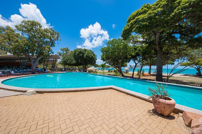 Cape Gloucester Getaway -2 Hour Helicopter & Resort Visit - The Sum Up