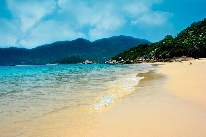 Cham Island Snorkeling Tour- Group Tour - First Stop: Snorkeling at Bai Xep