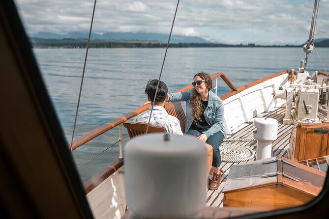 Champagne Sightseeing Cruise on Lake Te Anau - FAQs