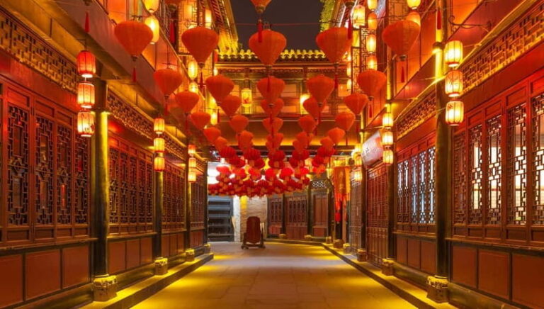 Chengdu: City Walking Tour with Food and Culture Stops - A Closer Look at the Itinerary