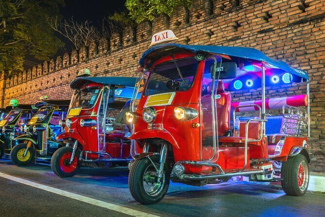 Chiang Mai by Night Tuk-Tuk Tour - Temples, Markets & Street Food - A Detailed Look at the Itinerary