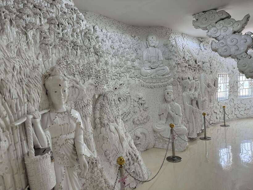 Chiang Rai: Private Half Day Tour Temples & Lalita Cafe - What Makes This Tour Stand Out