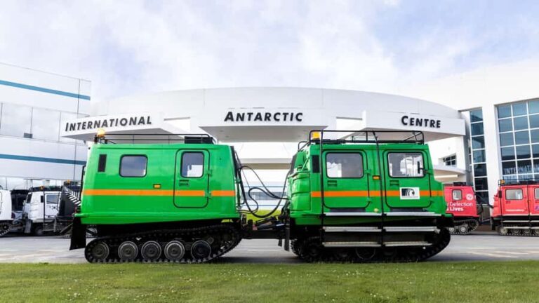Christchurch International Antarctic Centre Entry Tickets - Who Should Visit?