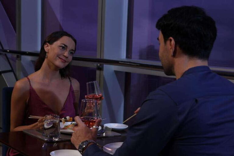 Colombo: Lotus Tower Celebration Dining Experience with Cake - What’s Not Included