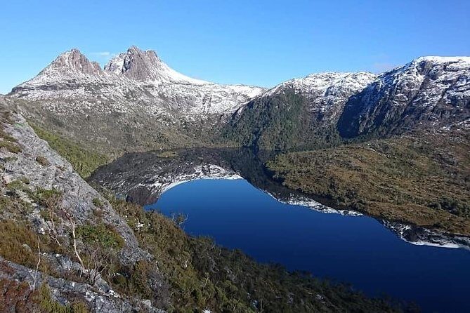Cradle Mountain Day Tour: Dove Lake Guided Hike with Lunch - Sheffield: A Quick Cultural Stop