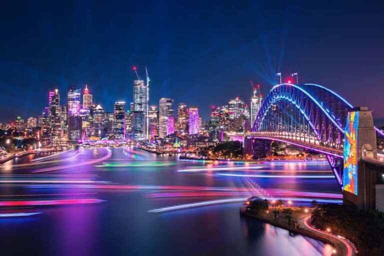 Darling Harbour: Slow Jet Boat Cruise Vivid Sydney - Practical Details and Tips
