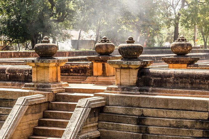 Day Excursions to UNESCO City ANURADHAPURA from Negombo - Key Points