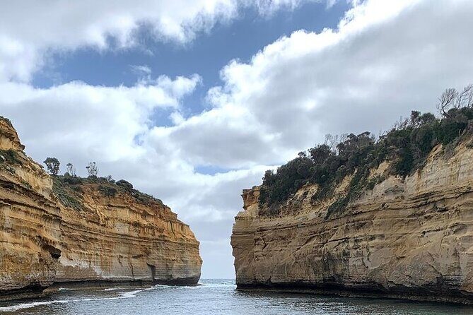 Day Tour - Melbourne to Great Ocean Road(Min 5-Max 11 Passengers) - Transportation and Timing
