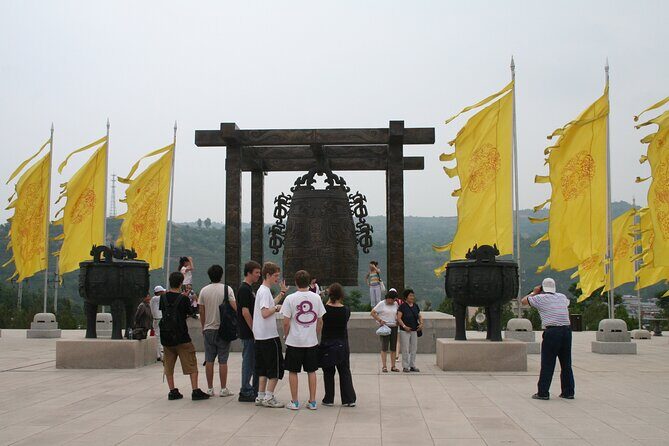 Day Trip to Hukou Waterfall and Huangdi Mausoleum - What Reviewers Say About This Tour