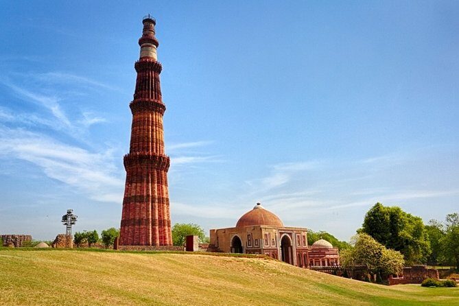 Delhi: Old and New Delhi City Private Guided Day Trip - The Spiritual and Cultural Heart of Delhi