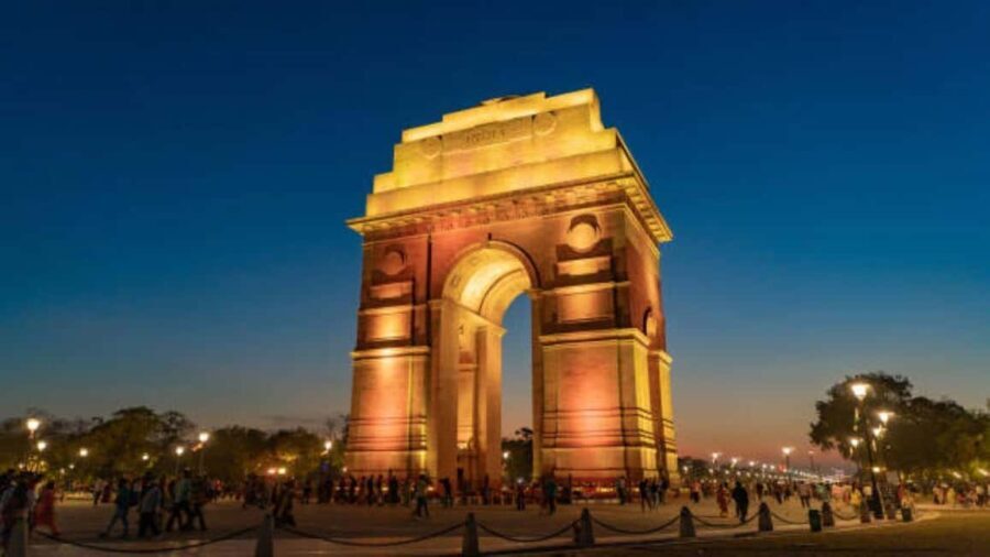 Delhi One-Day Sightseeing Tour: Forts, Temples & Bazaars - Who Will Love This Tour?